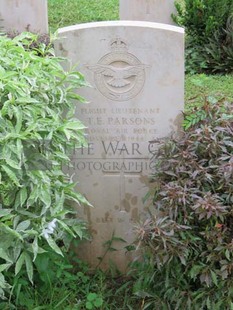 TRINCOMALEE WAR CEMETERY - PARSONS, THOMAS EDWARD